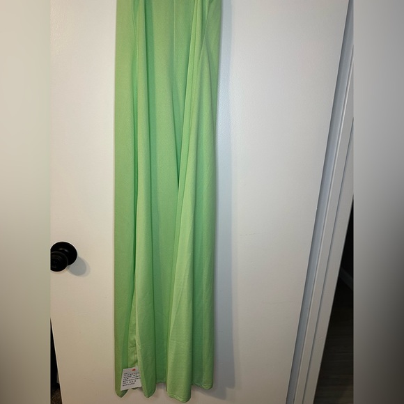 ASOS DESIGN Petite twist front cami maxi dress in green Women’s 00 Small - Picture 8 of 8